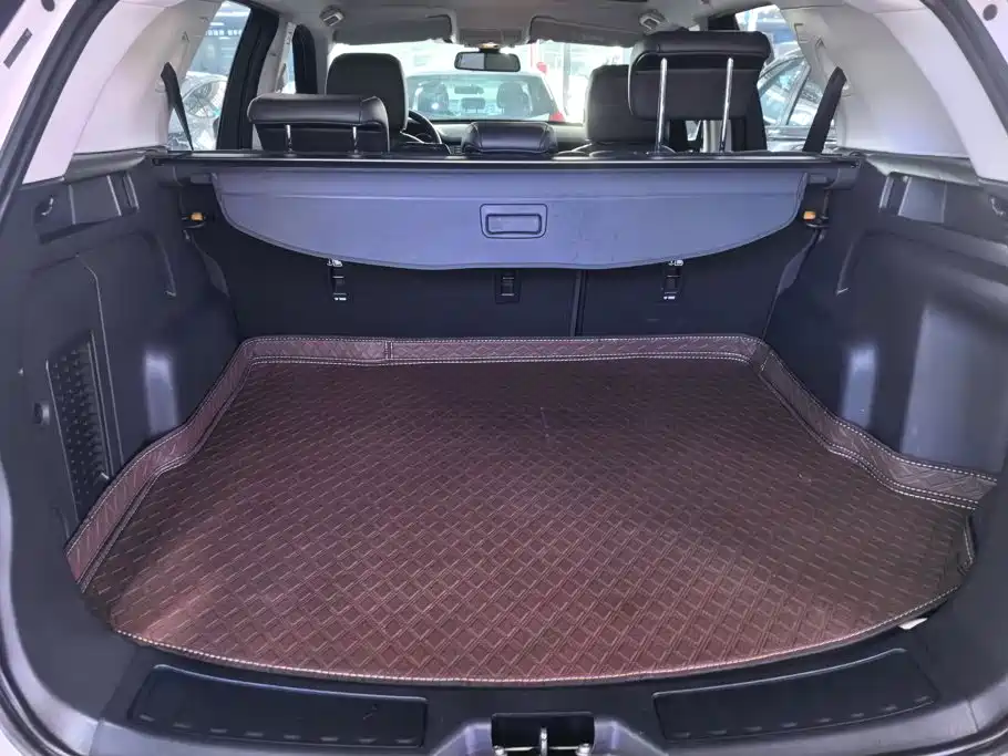 Land Rover Discovery Sport — миниатюра 4