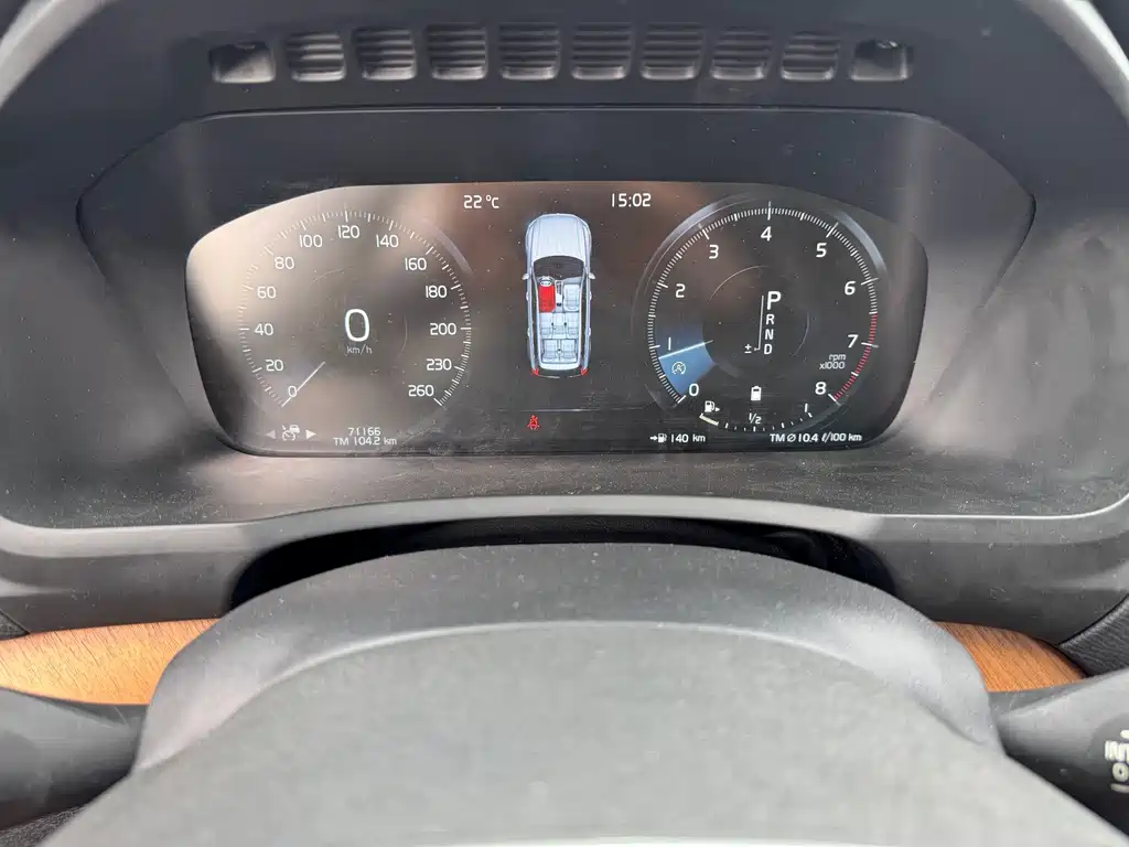 Volvo XC90 — миниатюра 7