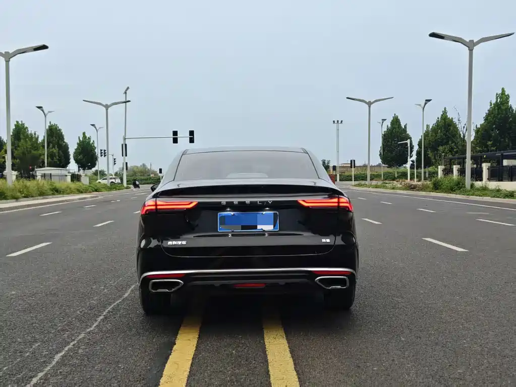 Geely Emgrand — миниатюра 8