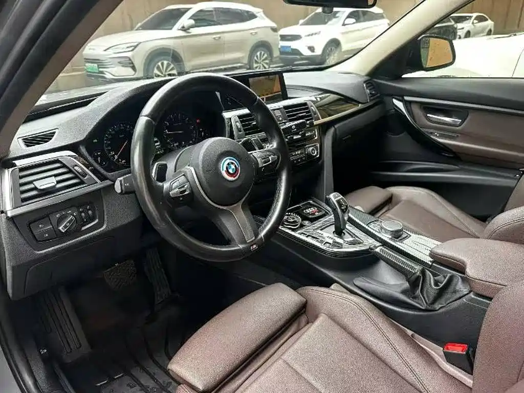 BMW 3 Series — миниатюра 5