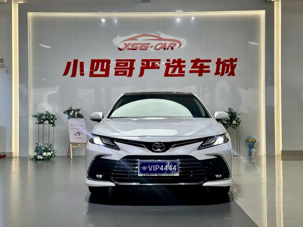 Toyota Camry — миниатюра 3