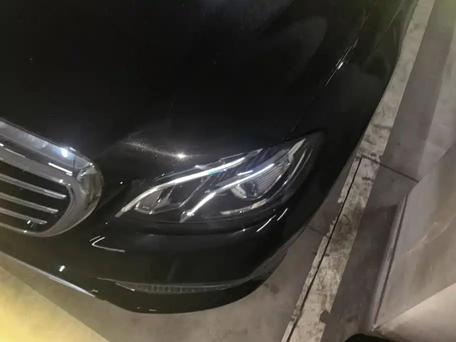 Mercedes-Benz E-Class — миниатюра 5