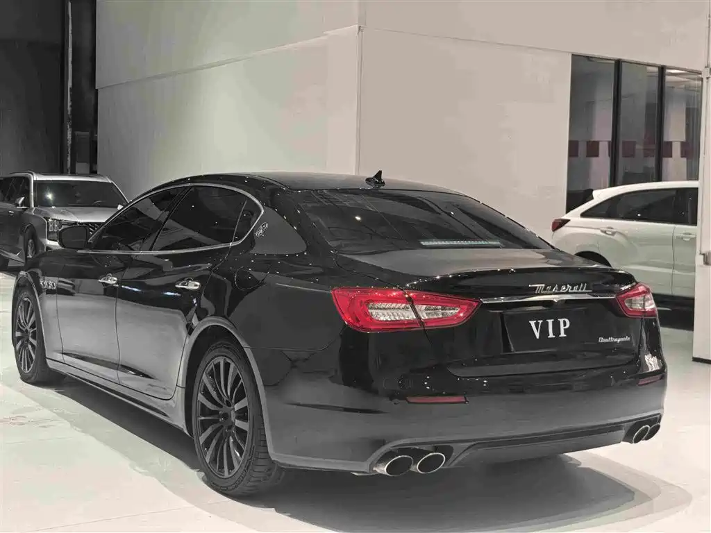 Maserati Quattroporte — миниатюра 7