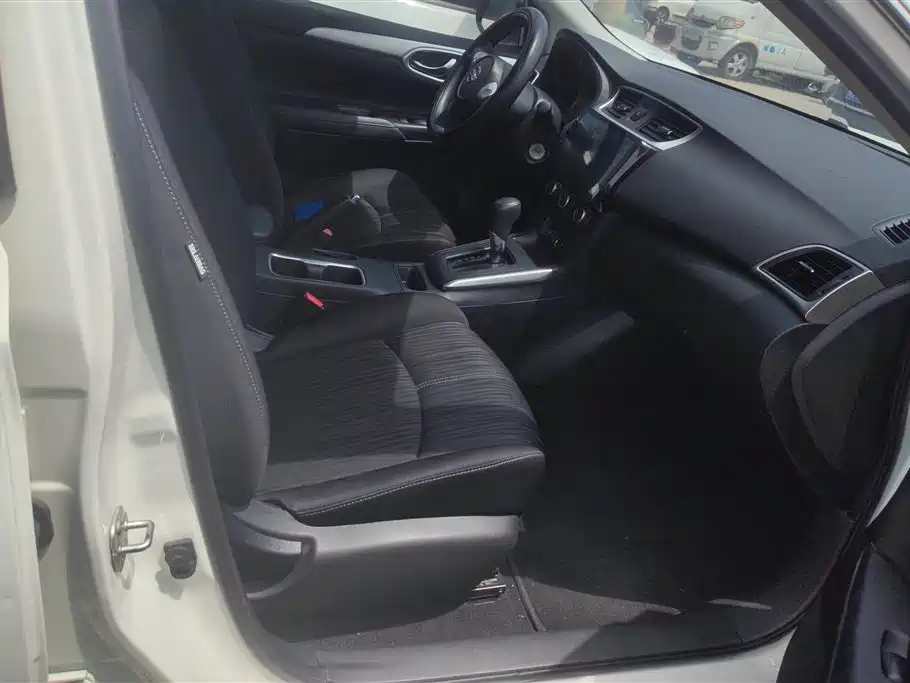 Nissan Sylphy 2022 1.6XE CVT Comfort