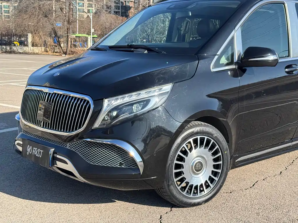 MERCEDES-BENZ V CLASS