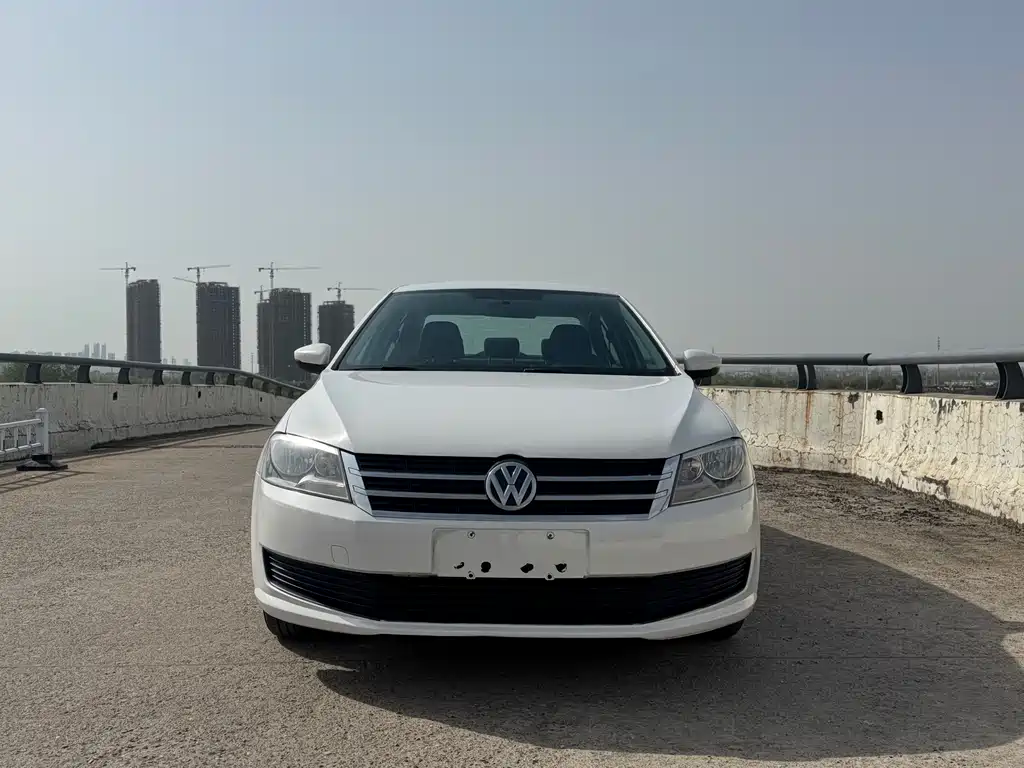 Volkswagen Lavida — миниатюра 2