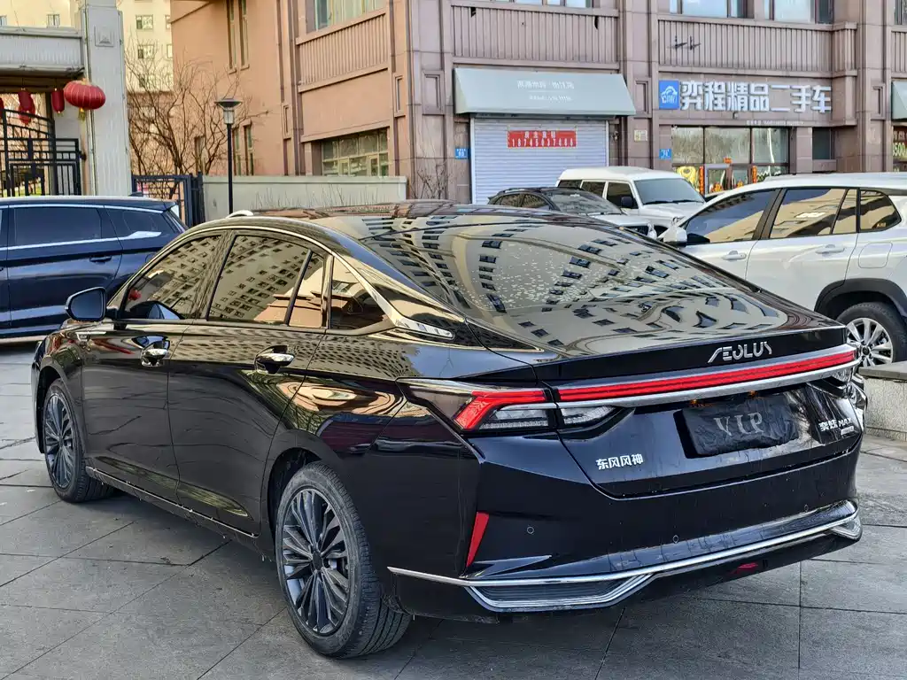 DONGFENG YI HYUN MAX