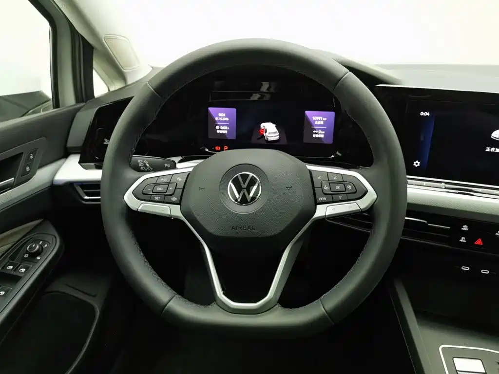 Volkswagen Golf — миниатюра 11