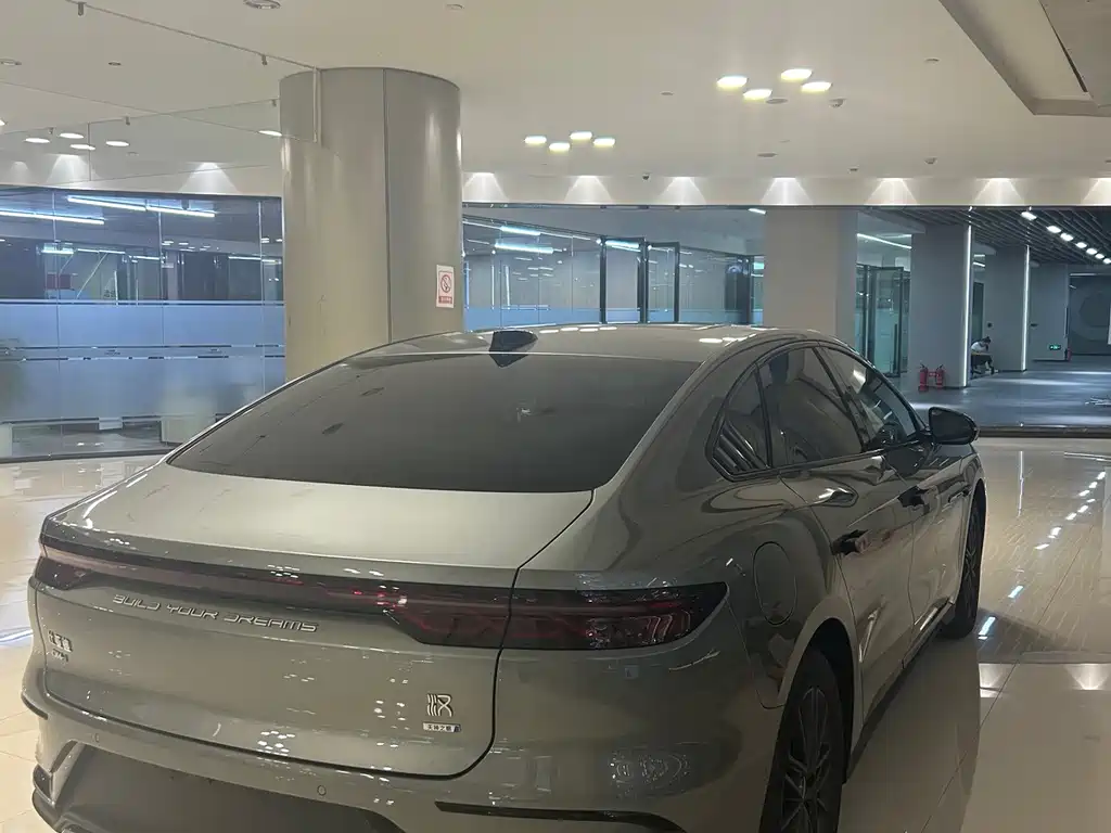 BYD Han — миниатюра 4