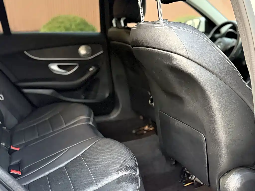Mercedes-Benz C-Class — миниатюра 14
