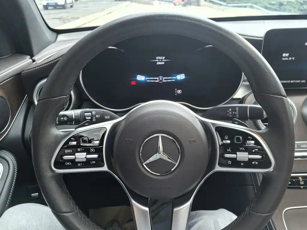 Mercedes-Benz GLC 2022 GLC 300 L 4MATIC