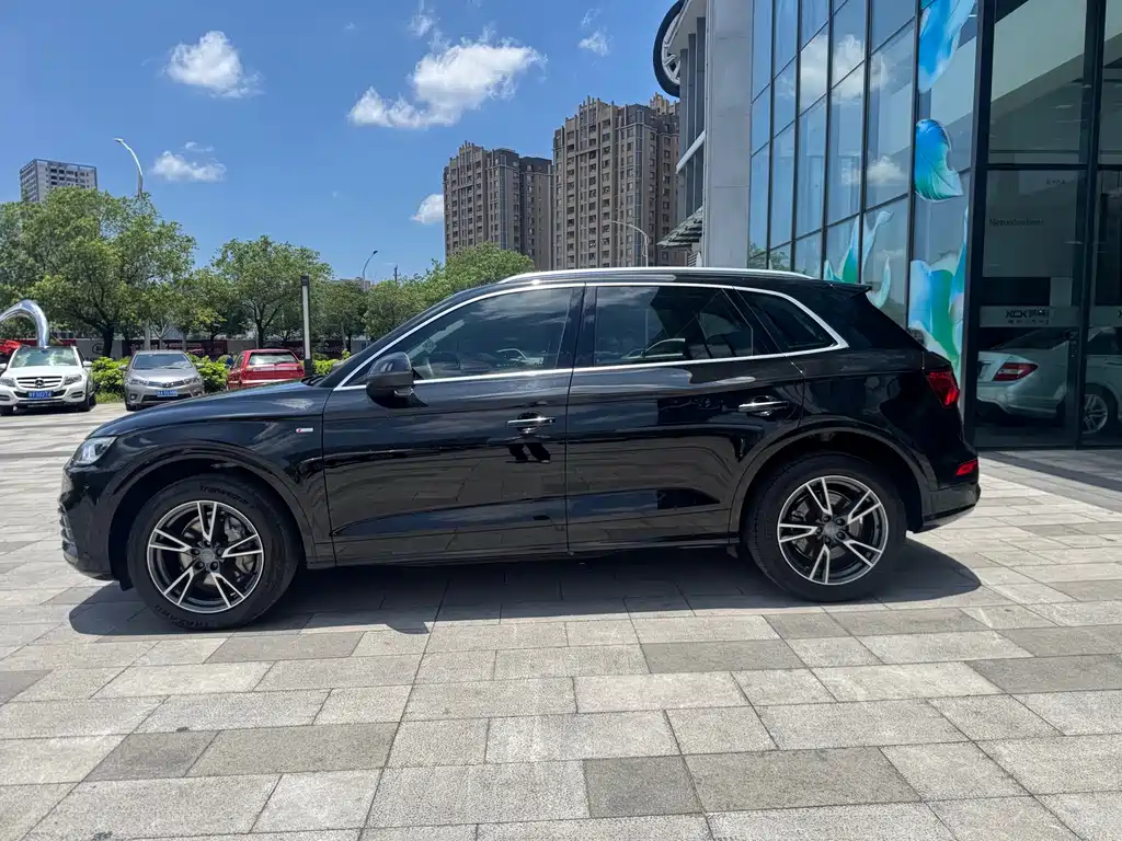 Audi Q5L 2018 45 TFSI Premium Fashion VI