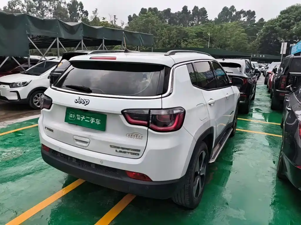 Jeep Compass — миниатюра 5