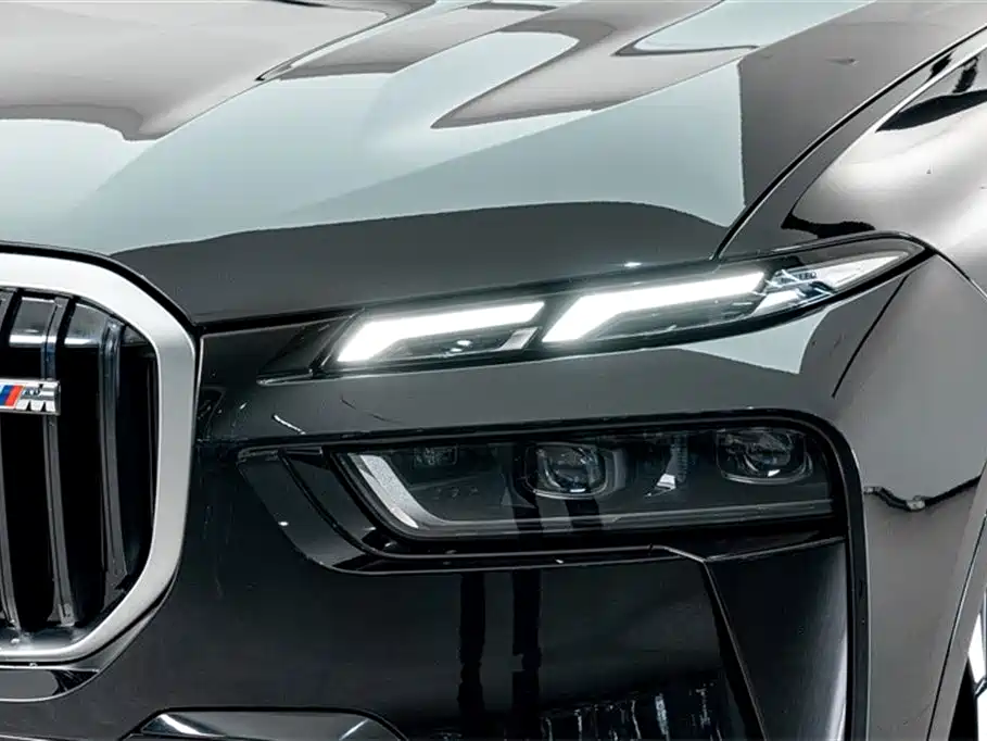 BMW X7 M60i 2023 xDrive M60i