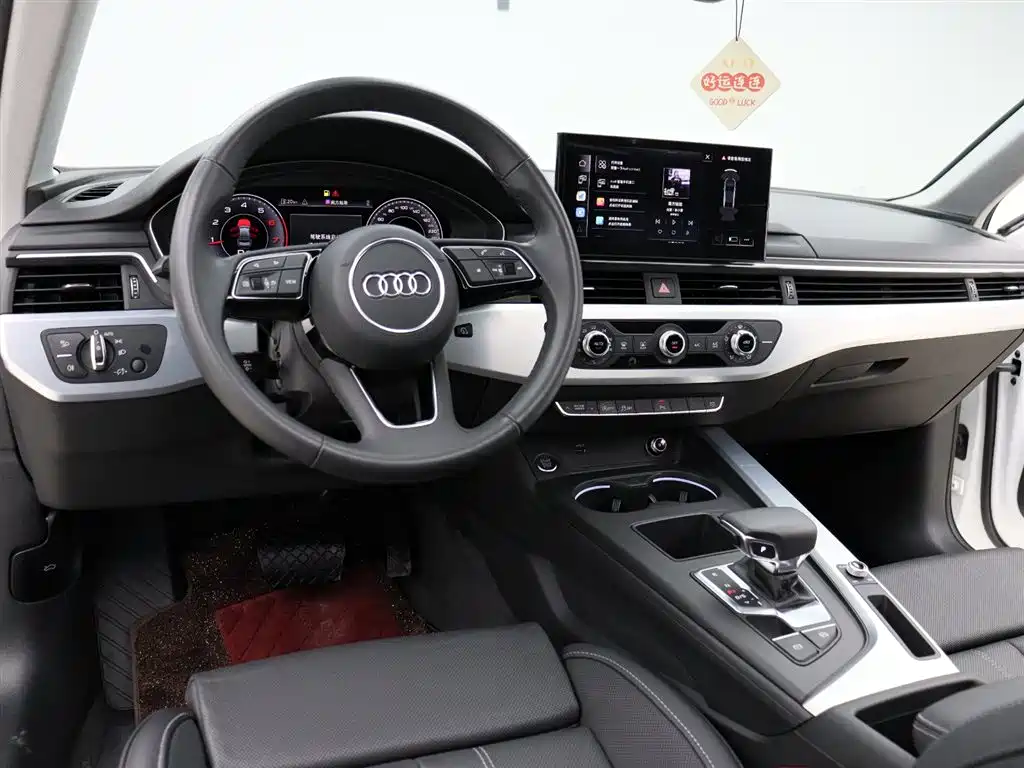 Audi A4L 2023 40 TFSI Fashion