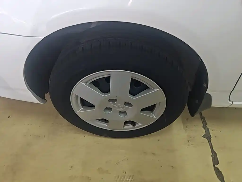 BYD F3 — миниатюра 23