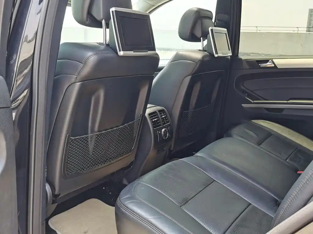 Mercedes-Benz M A MG M AMG 2011 AMG ML 63