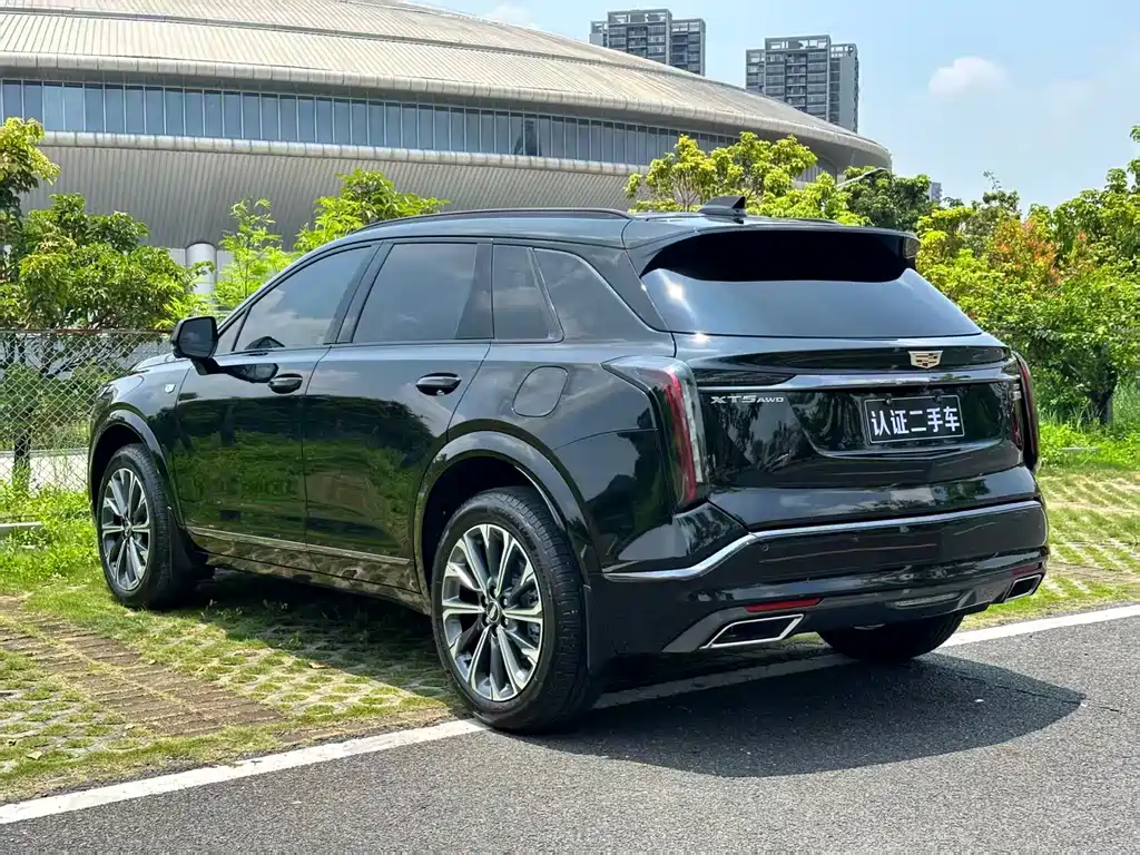 Cadillac XT5 2025 2.0T Luxury