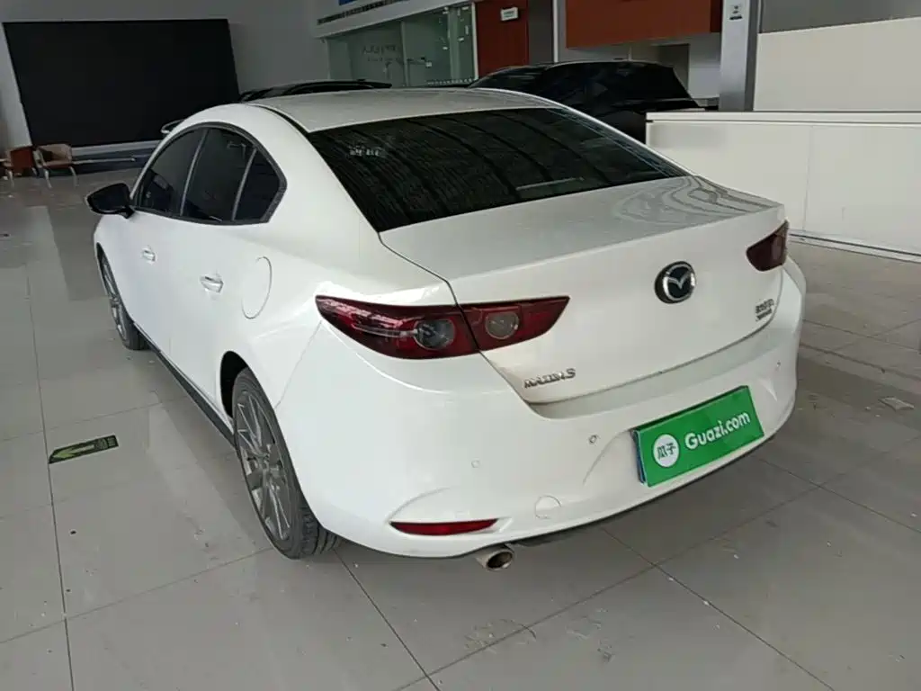 Mazda 3 Axela — миниатюра 5