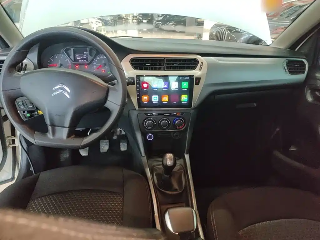 Citroen Elysee — миниатюра 10