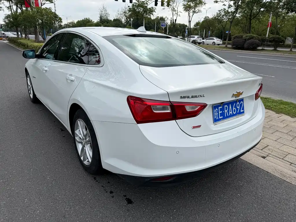 Chevrolet Malibu XL — миниатюра 6