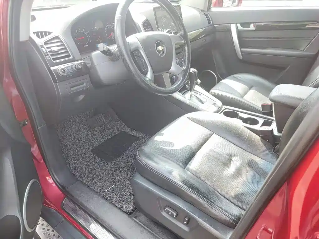 Chevrolet Captiva — миниатюра 2