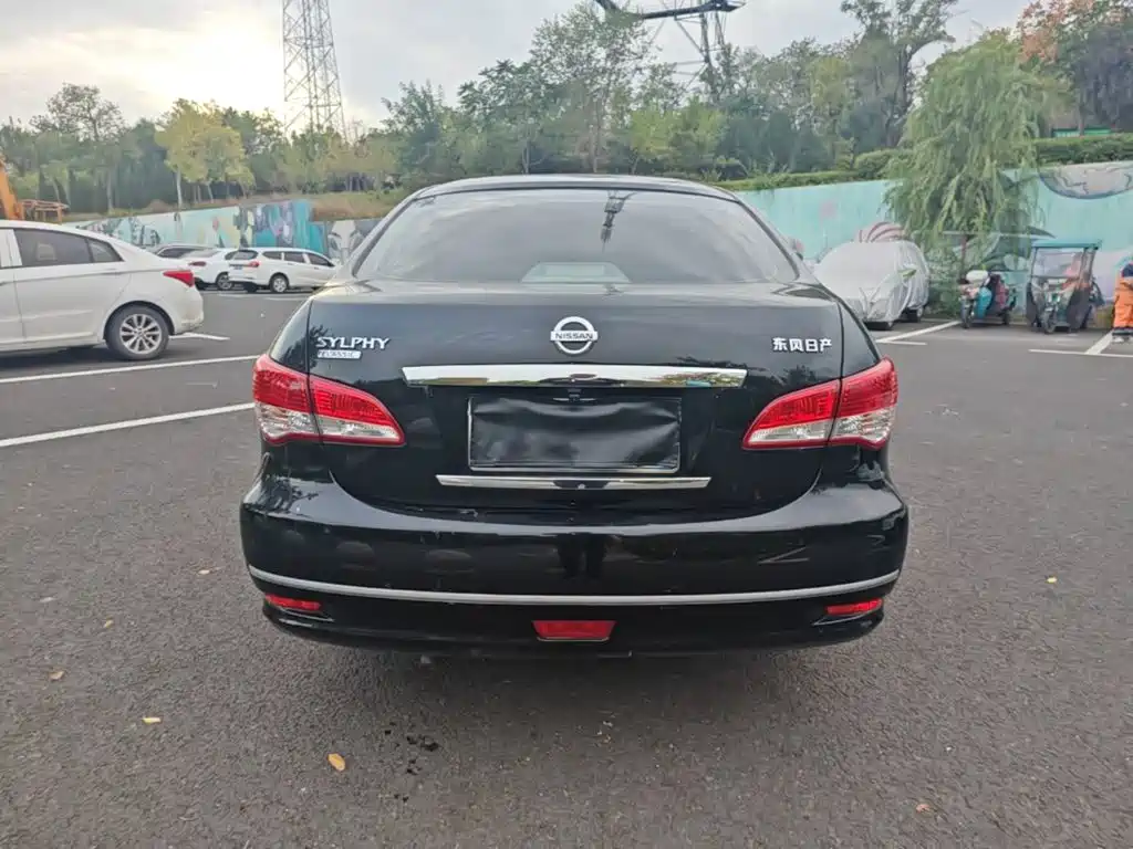 Nissan Sylphy — миниатюра 6