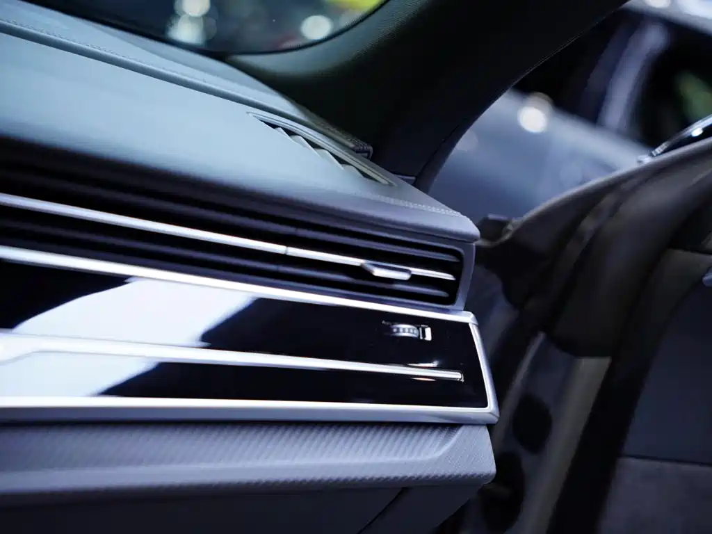 Audi RS Q8 — миниатюра 39