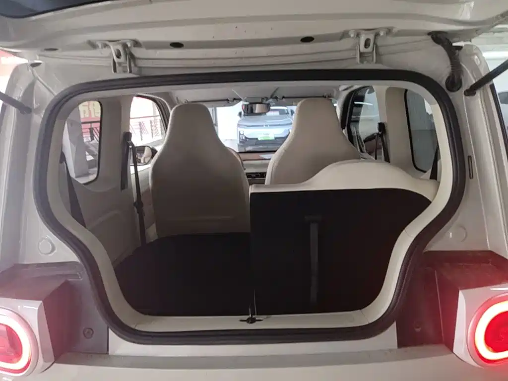 Wuling MINIEV — миниатюра 19