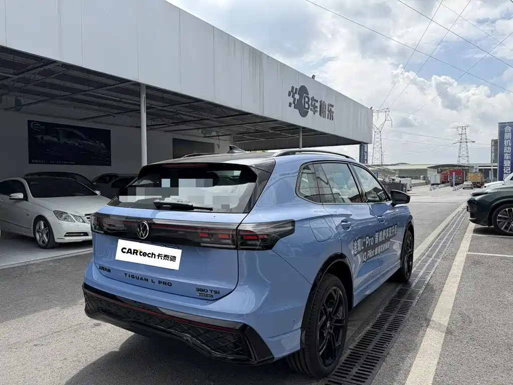 Volkswagen Tiguan L — миниатюра 12