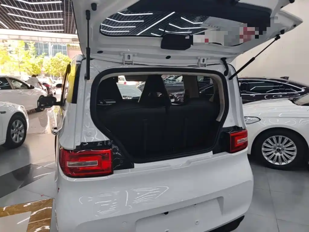 Wuling MINIEV — миниатюра 19