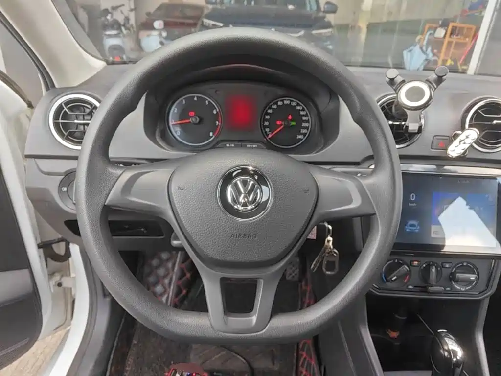 Volkswagen Jetta — миниатюра 11