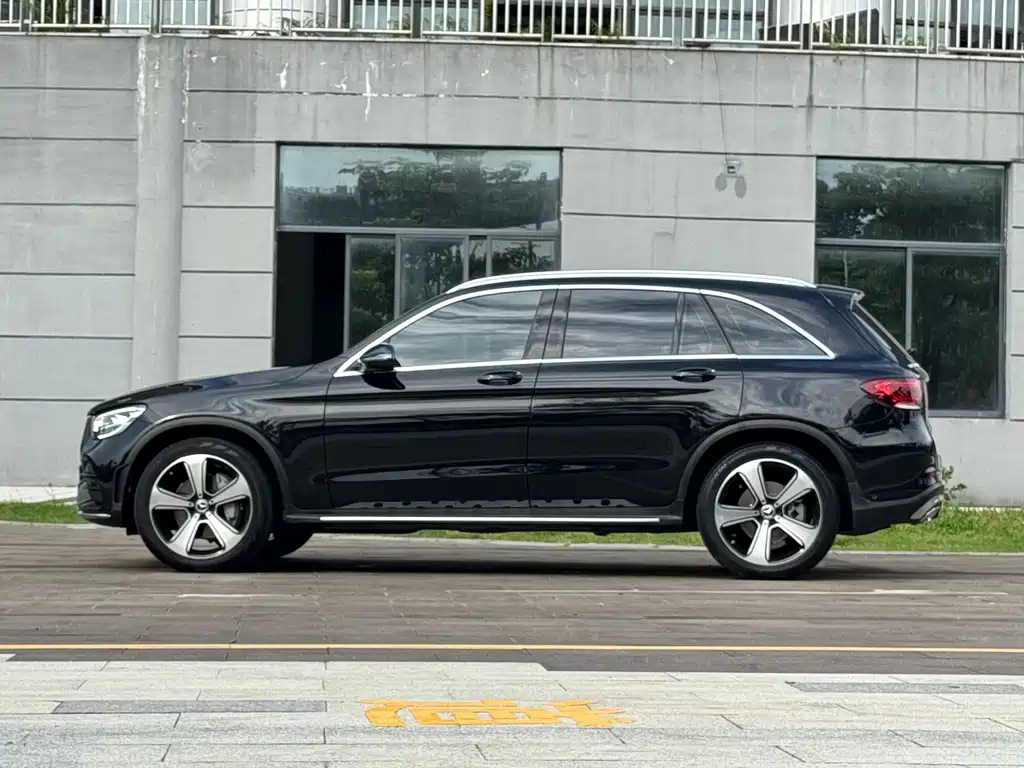 Mercedes-Benz GLC 2022 GLC 300 L 4MATIC
