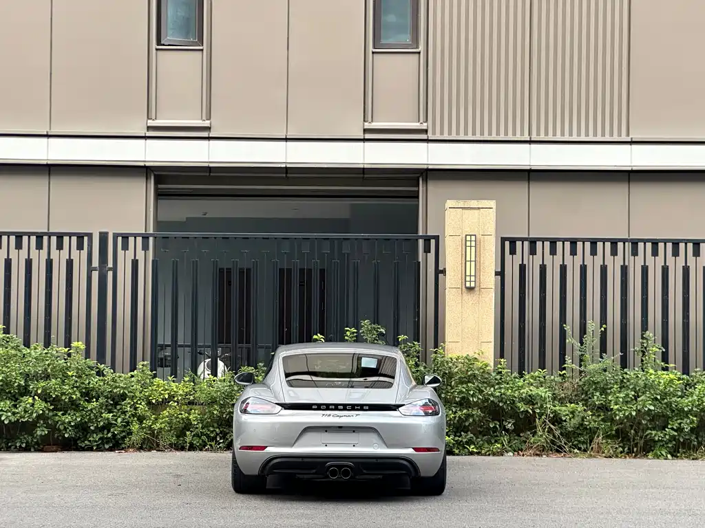 Porsche 718 2019 Cayman T 2.0T