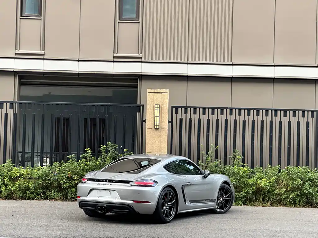 Porsche 718 2019 Cayman T 2.0T