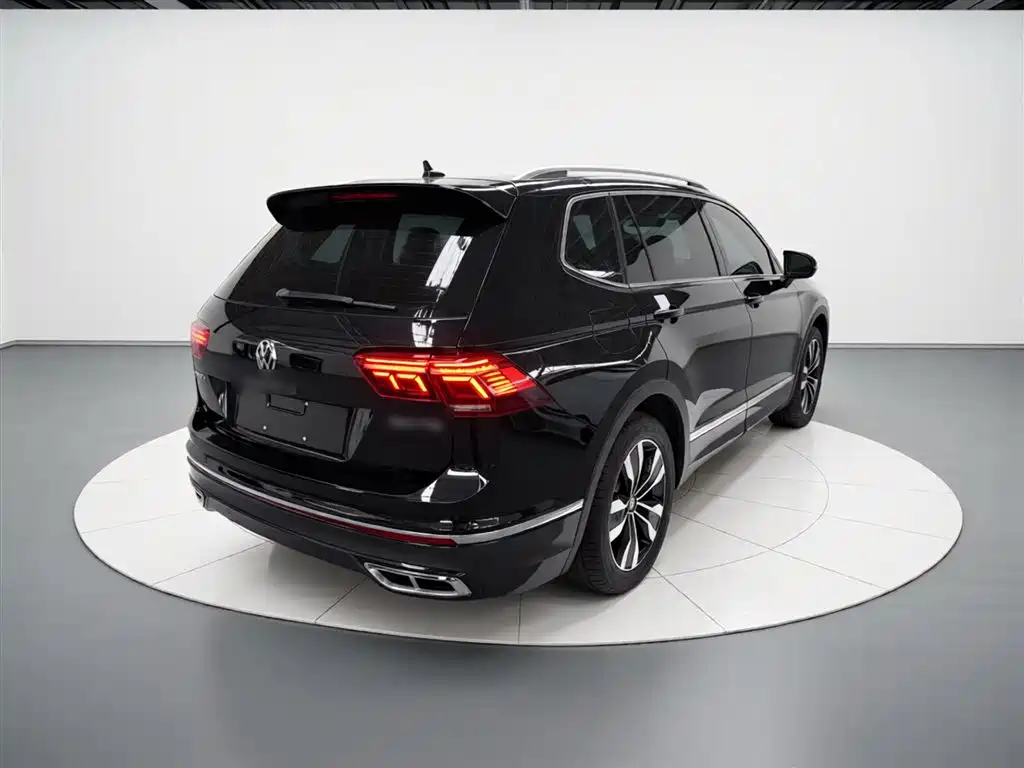Volkswagen Tiguan L L 2022 330TSI AT R-Line