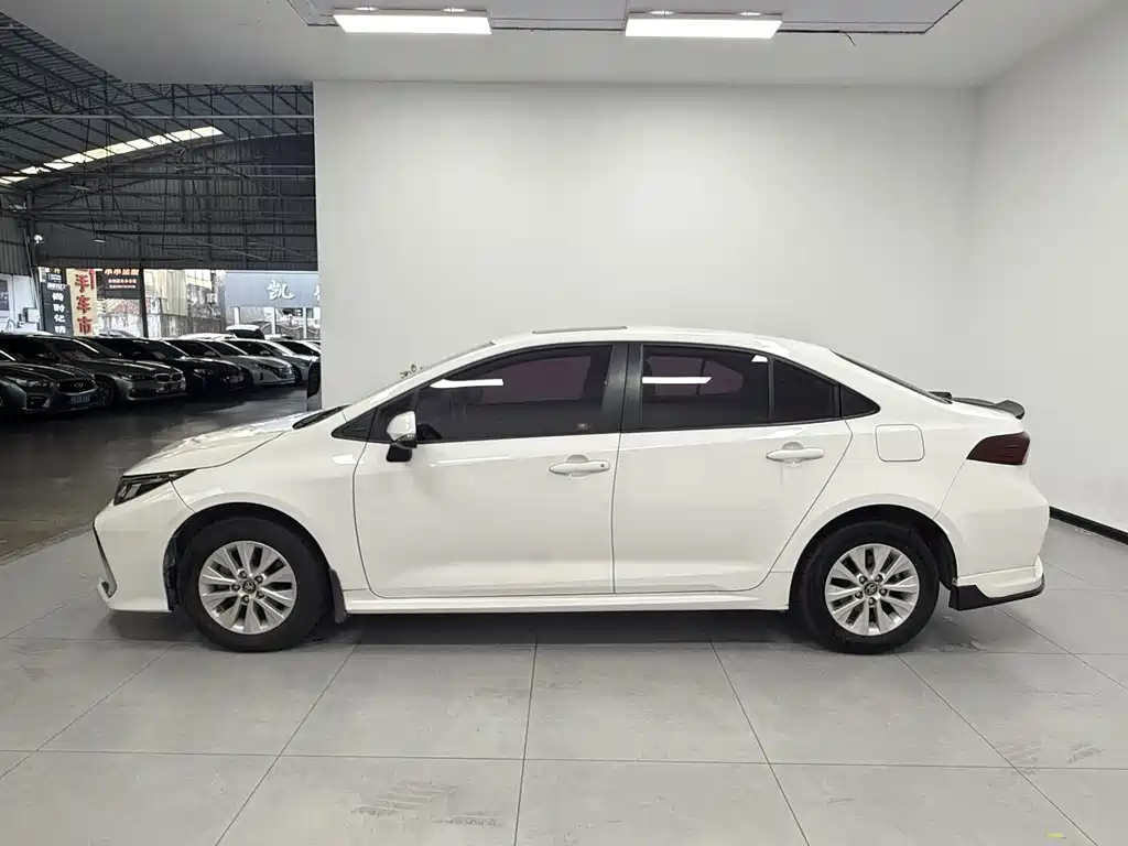 Toyota Corolla — миниатюра 7