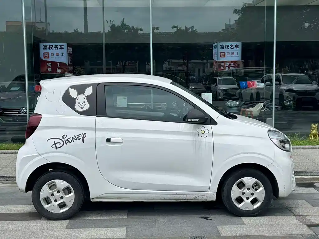 Roewe Clever 2021 302km мест