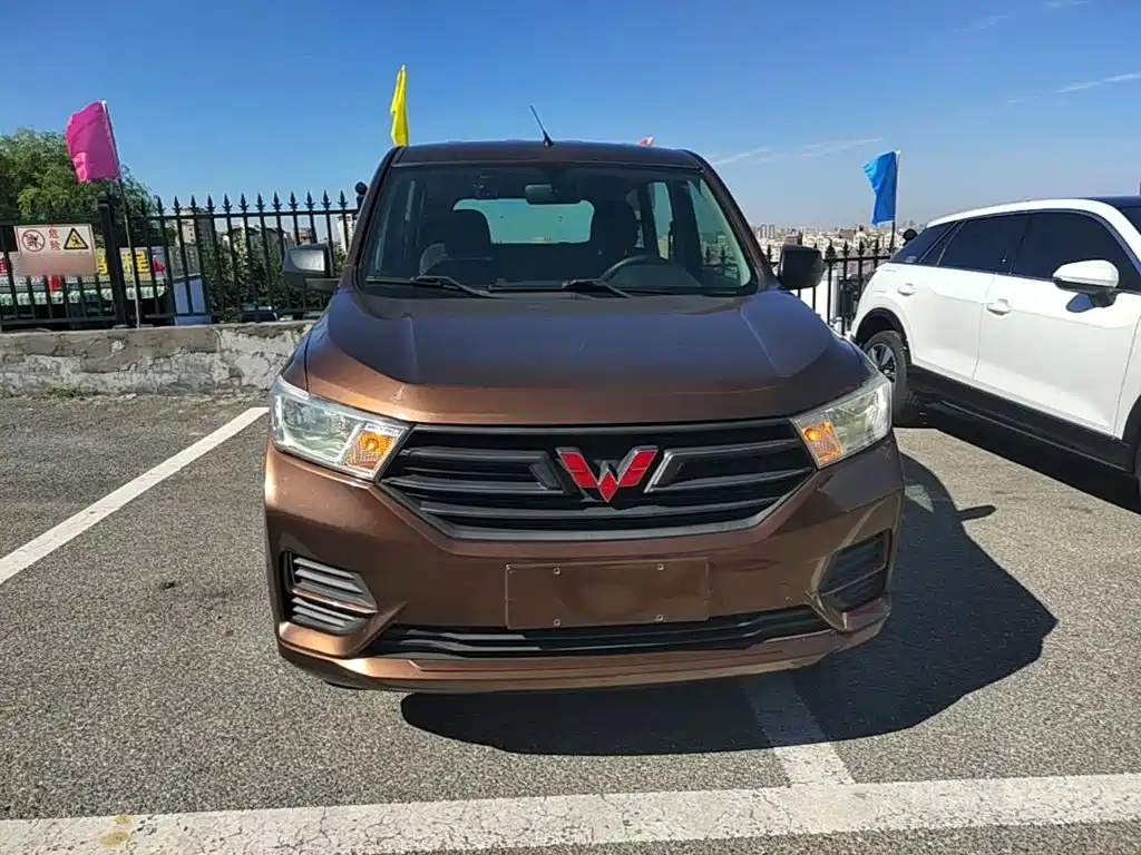 Wuling Hongguang — миниатюра 3