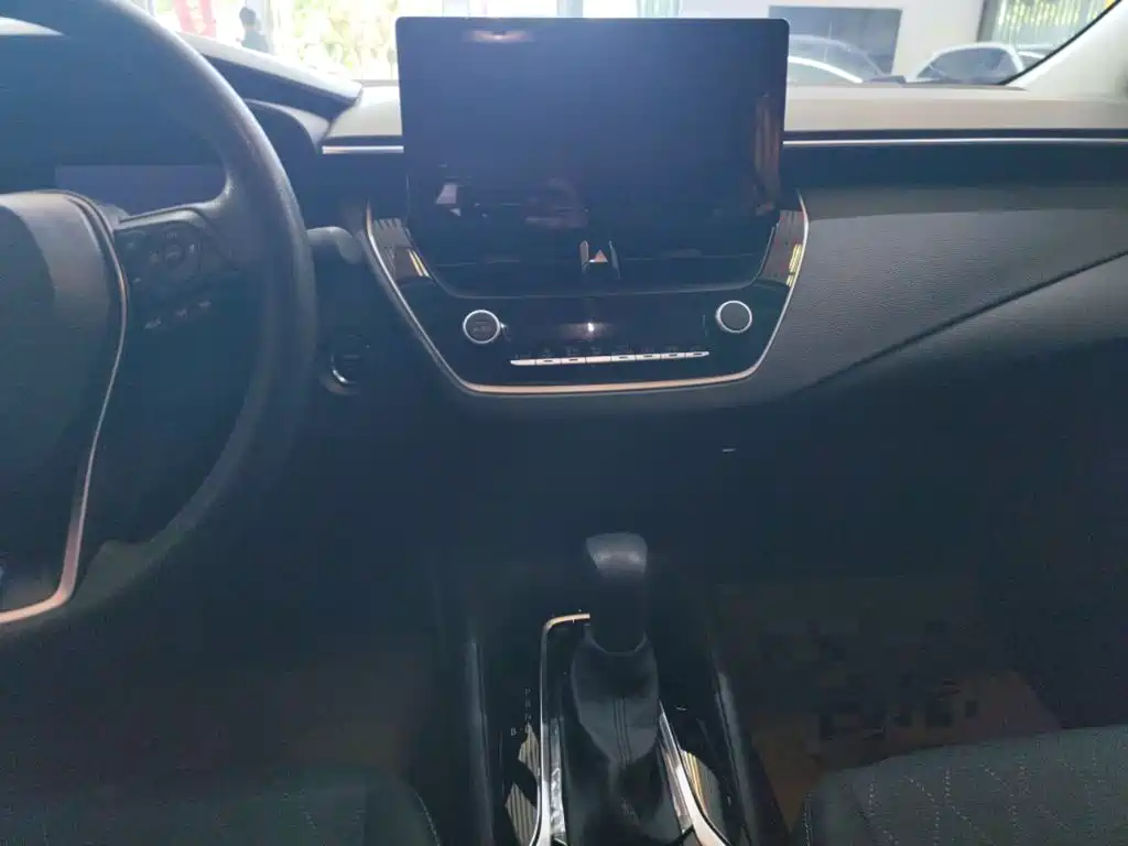Toyota Corolla — миниатюра 6