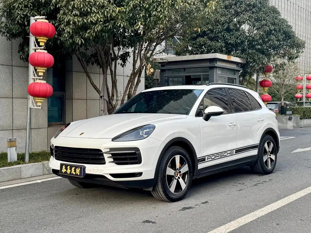 PORSCHE CAYENNE