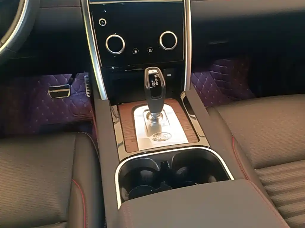 Land Rover Discovery Sport Hybrid — миниатюра 14