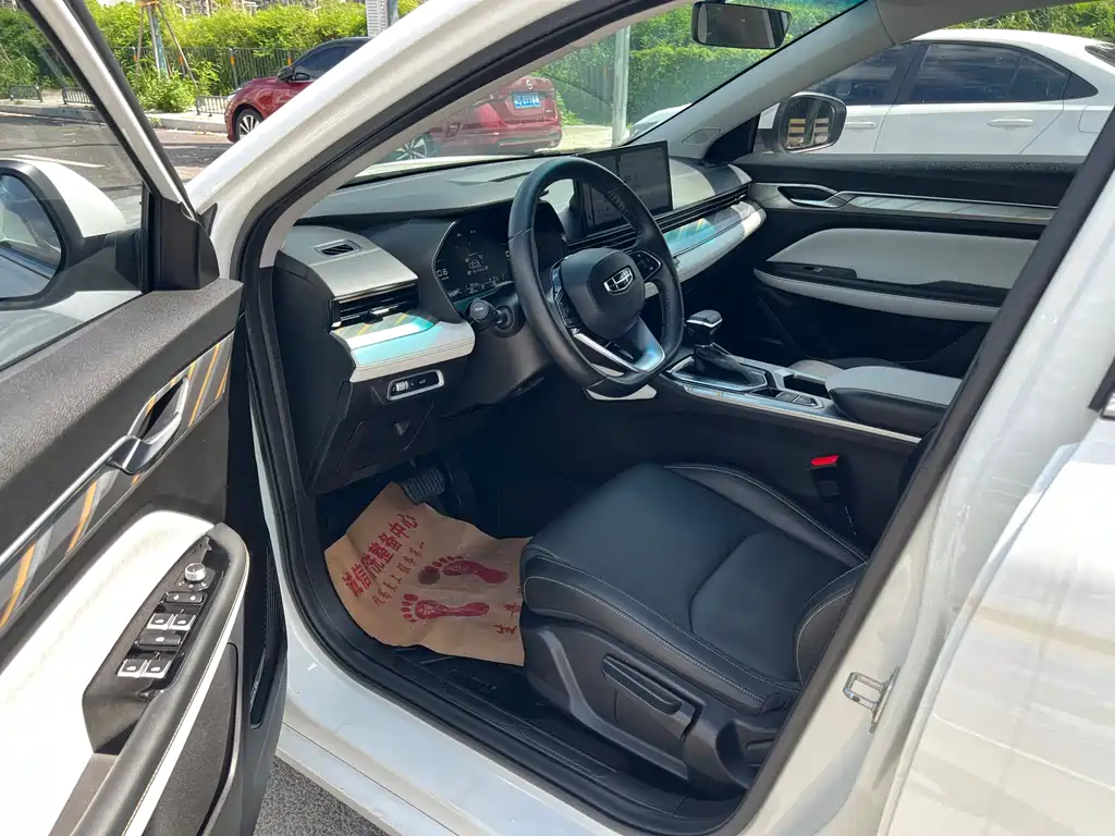 Geely Emgrand L — миниатюра 5