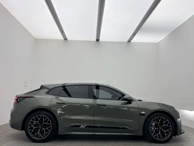 ZEEKR EXTREME KRYPTON 001