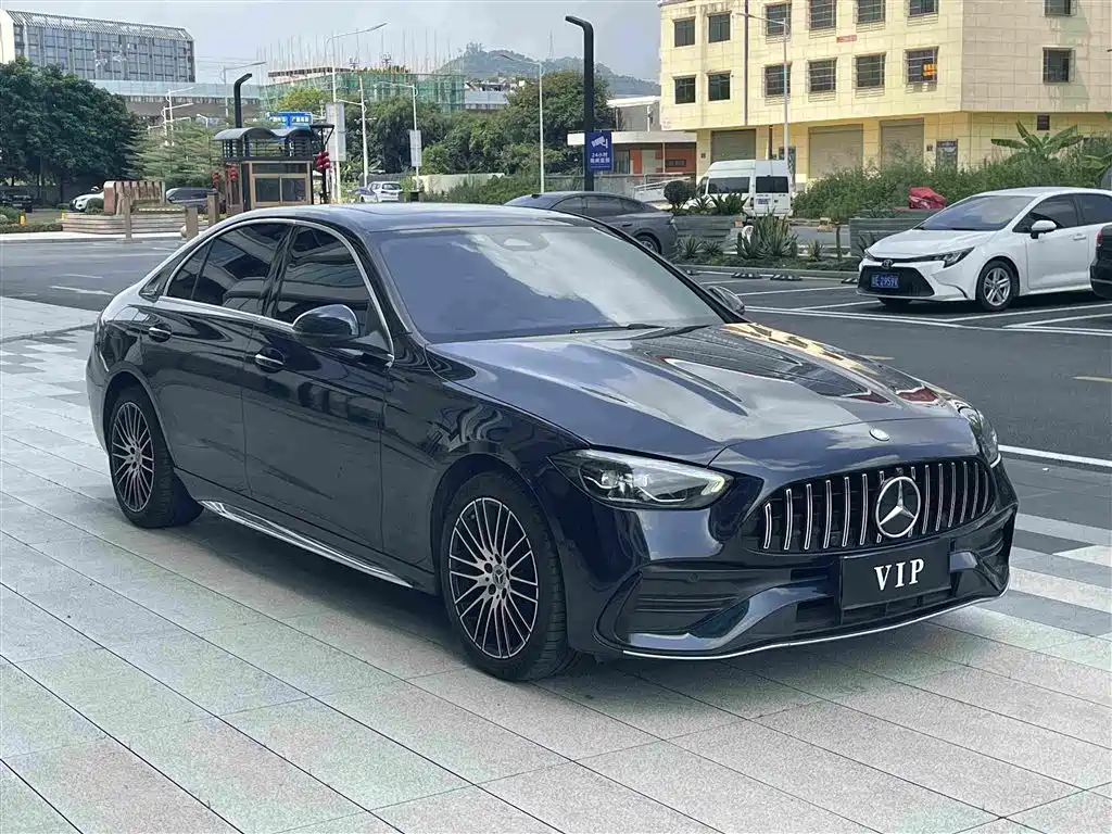 Mercedes-Benz C-Class — миниатюра 3