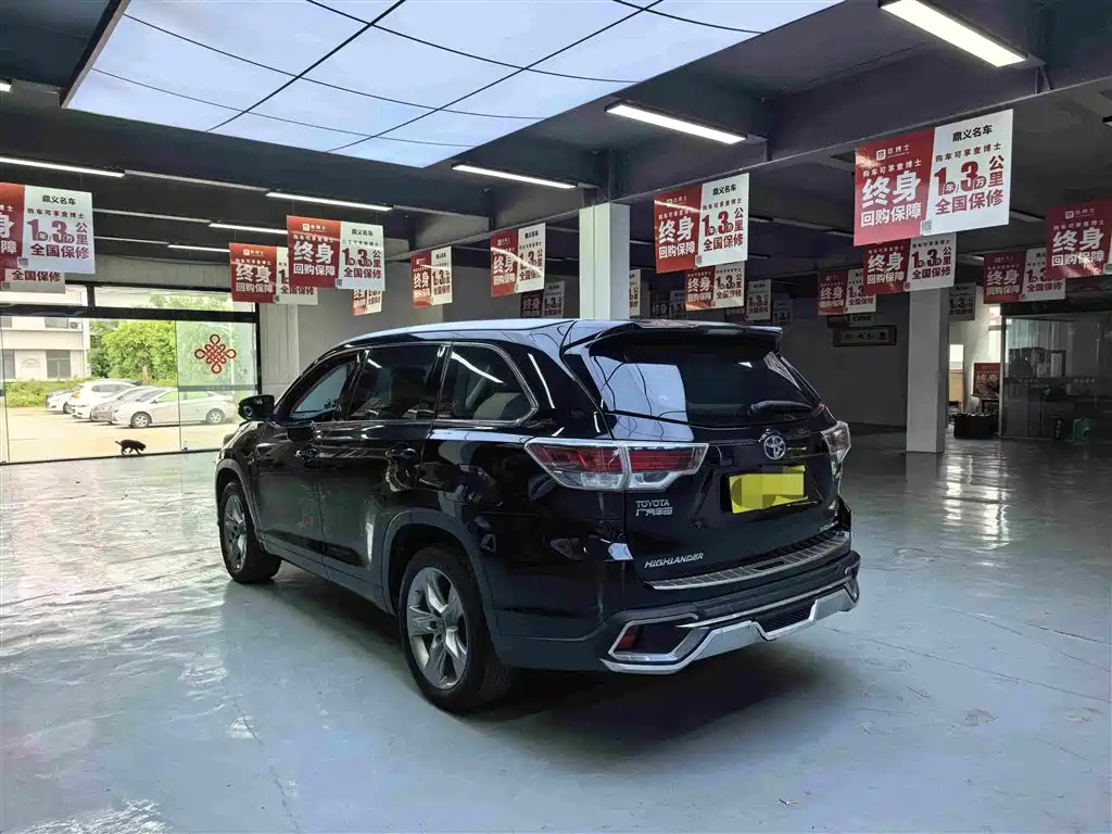 Toyota Highlander — миниатюра 9