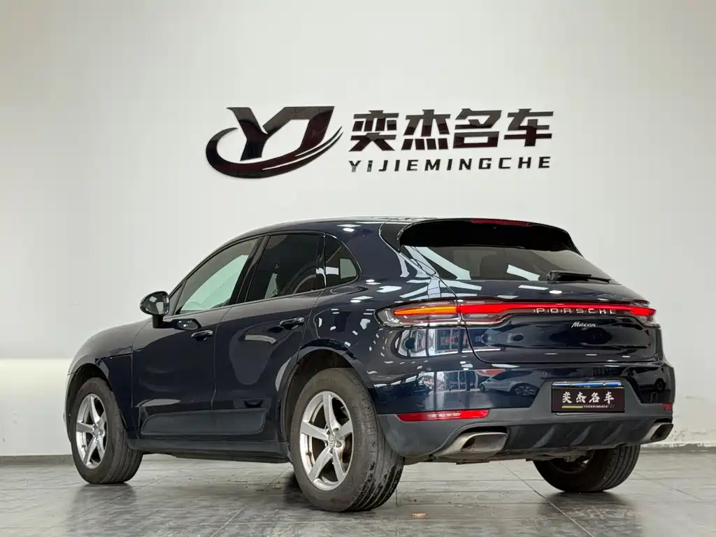 Porsche Macan — миниатюра 7