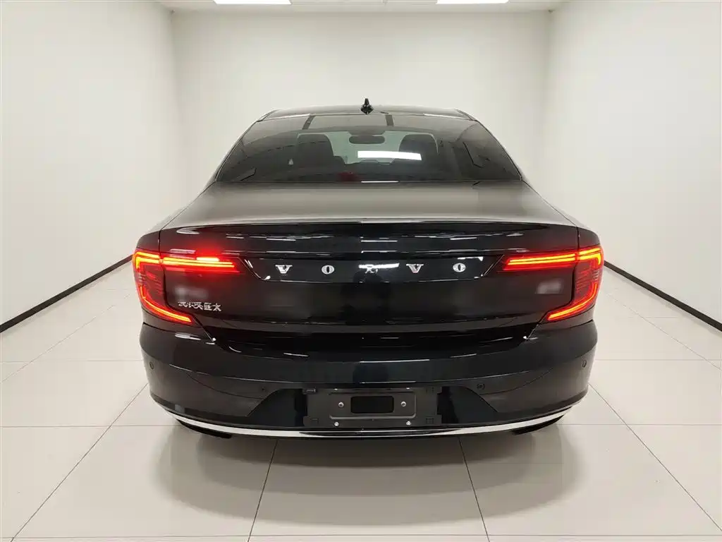Volvo S90 2023 B5 Luxury