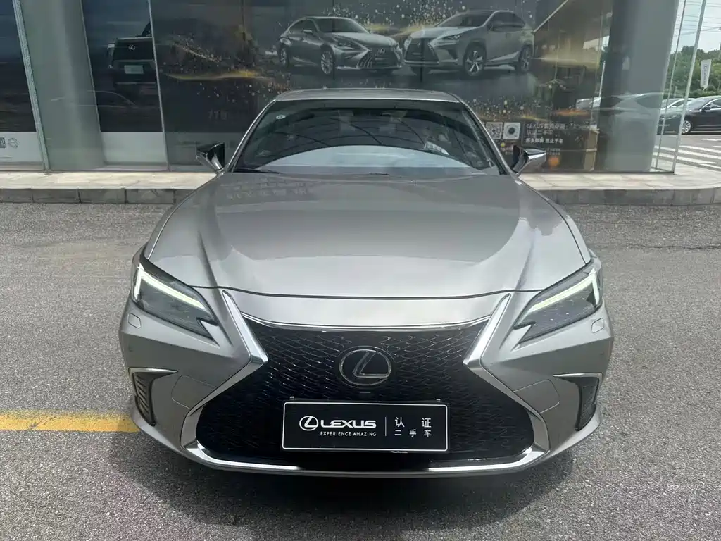 Lexus ES 2025 200 Premium