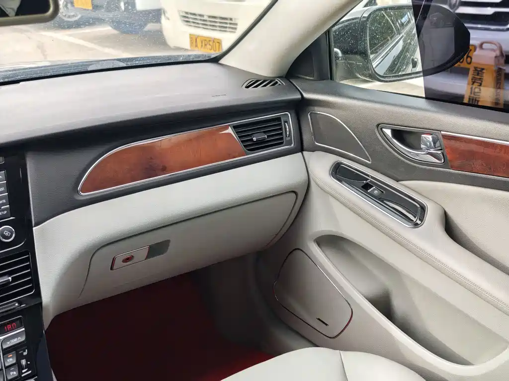 Hongqi Hongqi H7 — миниатюра 14